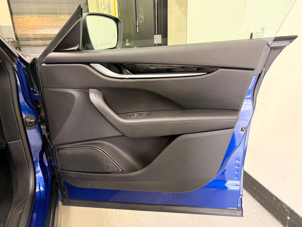 Thumbnail: 2020 Maserati Levante - 27