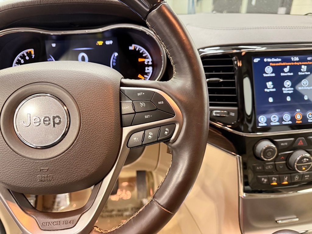 Thumbnail: 2021 Jeep Grand Cherokee - 14