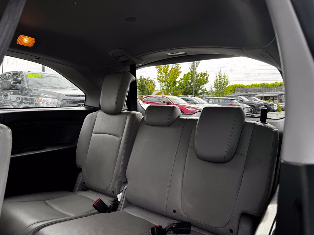 Used 2022 Honda Odyssey Van