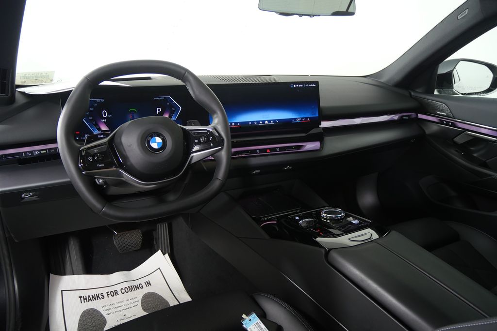Thumbnail: 2025 BMW 5 Series - 16