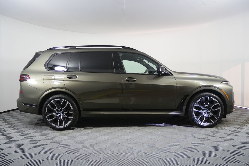 Thumbnail: 2024 BMW X7 - 2