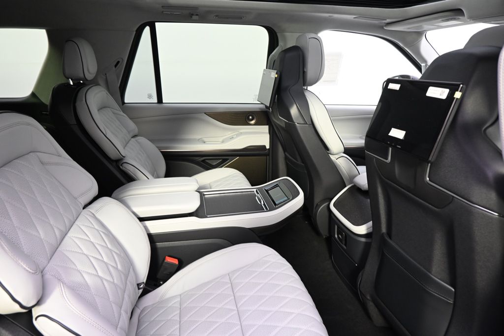 New 2026  Lincoln Black Label image 18