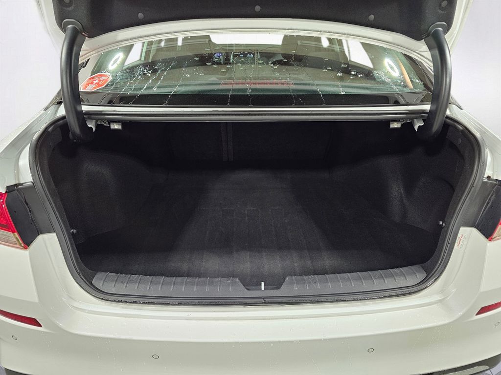 Used 2020 White Kia LX image 16