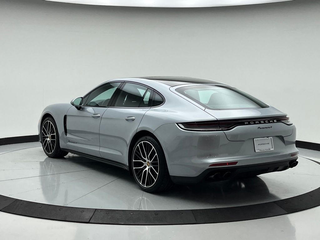 2023 Porsche Panamera 4 3