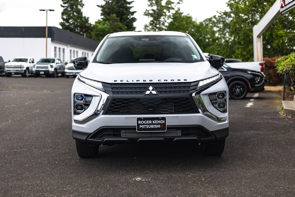 2026 Mitsubishi Eclipse Cross LE thumbnail 5