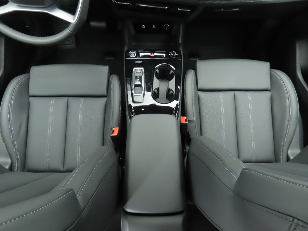 2025 Audi Q6 e-tron Premium 17