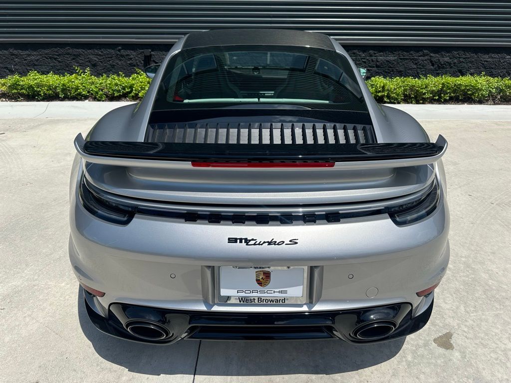 Thumbnail: 2024 Porsche 911 - 11
