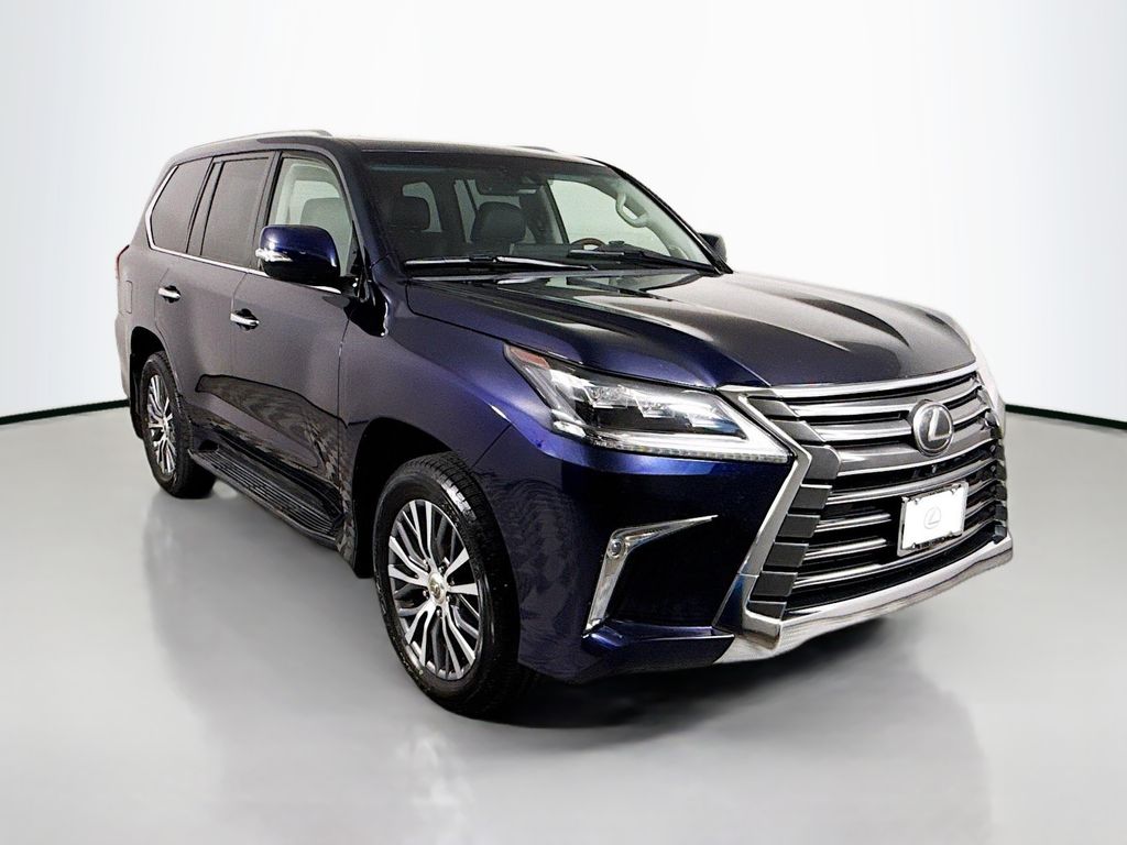 2019 Lexus LX 570 3