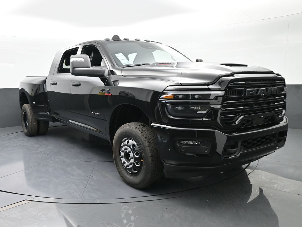 New 2026 Diamond Black Crystal Pearlcoat Ram Laramie image 9