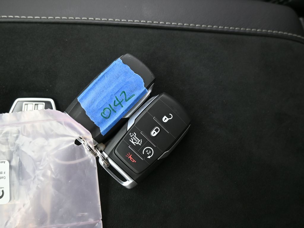 New 2026 Diamond Black Crystal Pearlcoat Ram RHO image 21