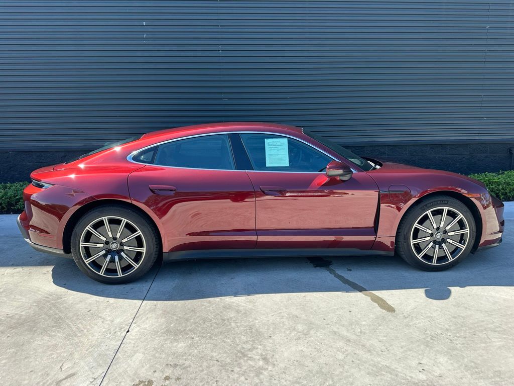 Thumbnail: 2021 Porsche Taycan - 8