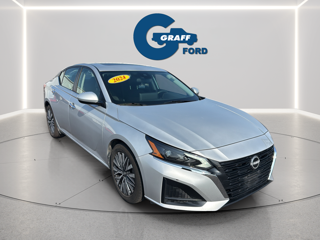 Used 2024 Nissan Altima Sedan