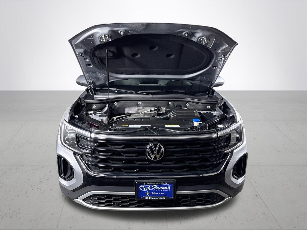 2025 Volkswagen Atlas Cross Sport 2.0T SE w/Technology