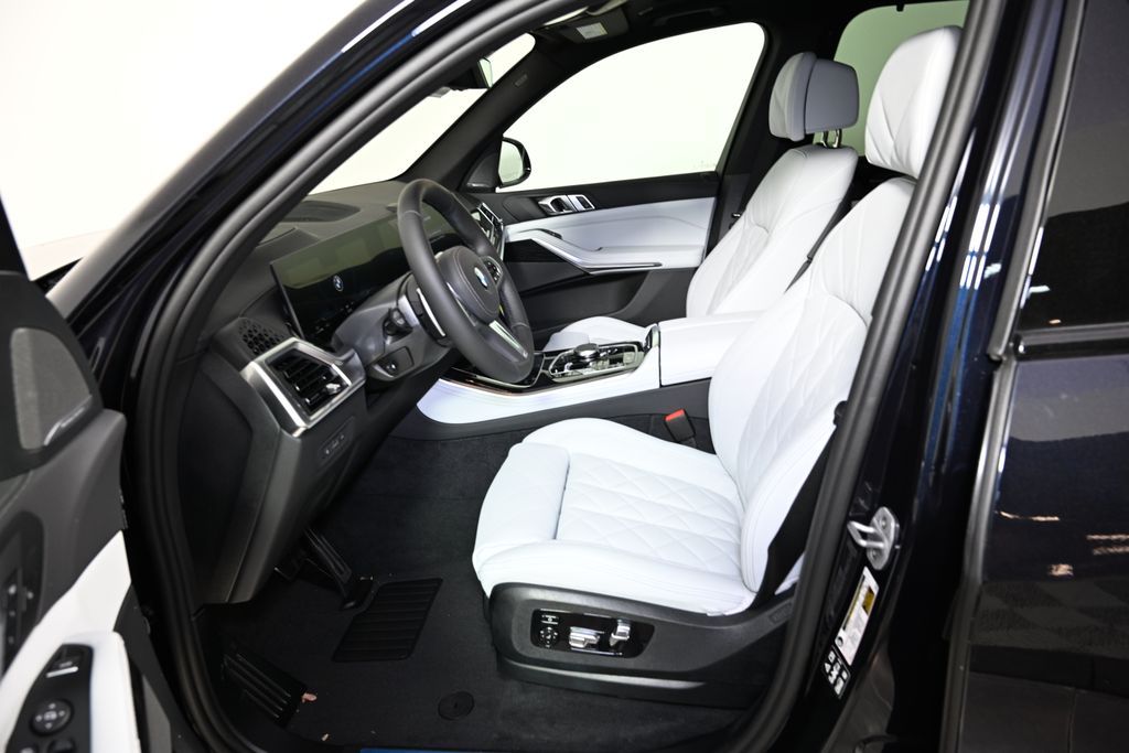 Thumbnail: 2026 BMW X5 - 14