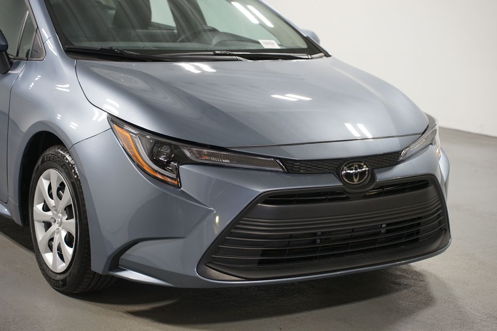 Thumbnail: 2025 Toyota Corolla - 4