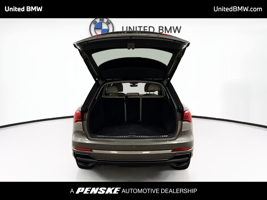 Thumbnail: 2023 Audi Q3 - 13