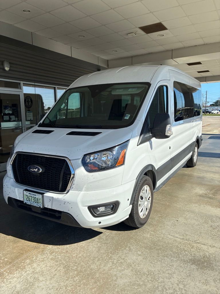 2024 Ford Transit Passenger 350 XLT Medium Roof LB RWD
