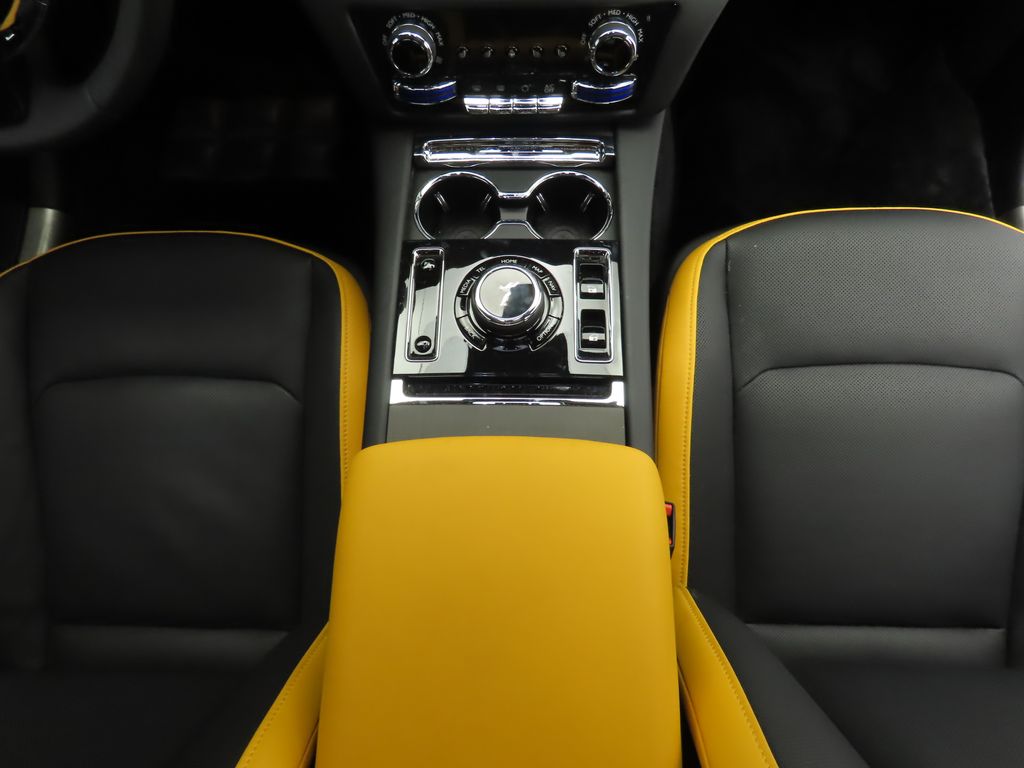 Thumbnail: 2024 Rolls-Royce Spectre - 17