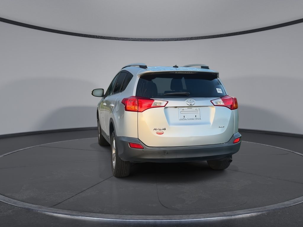 Thumbnail: 2015 Toyota RAV4 - 7