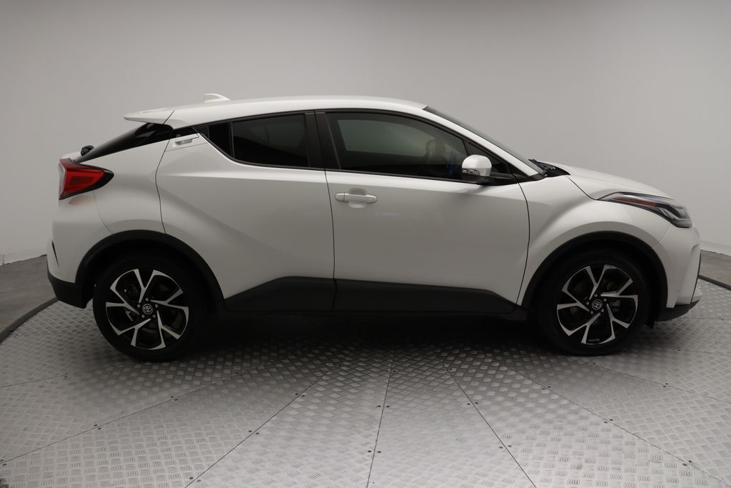 2020 Toyota C-HR XLE 7