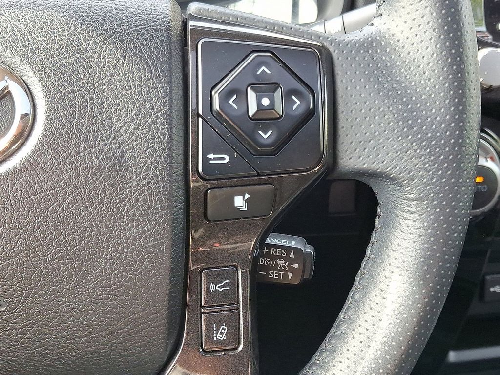 2020 Toyota 4Runner Limited 23