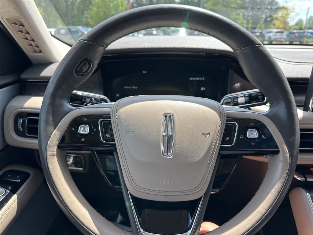 2021 Pristine White Lincoln Aviator Reserve AWD SUV