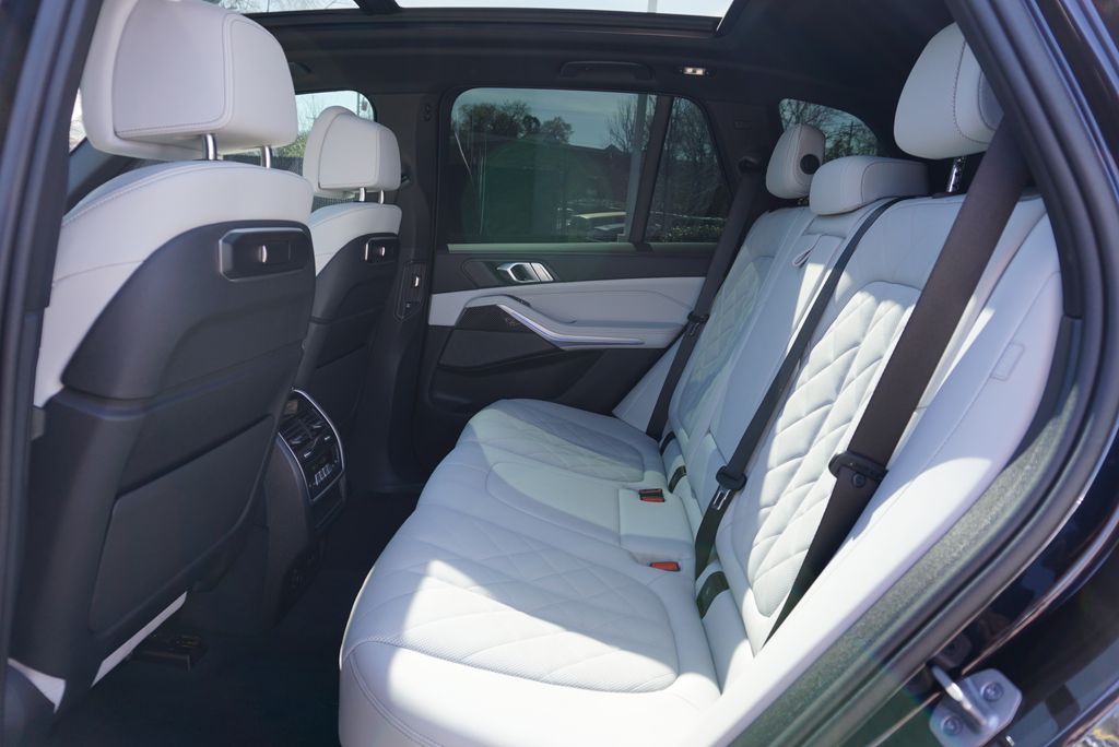 Thumbnail: 2024 BMW X5 - 14