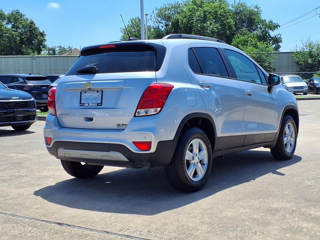 2022 Chevrolet Trax LT - 6