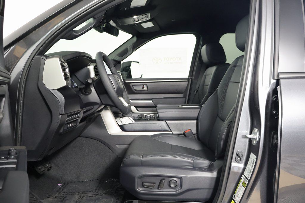 2025 Toyota Tundra SR5 5