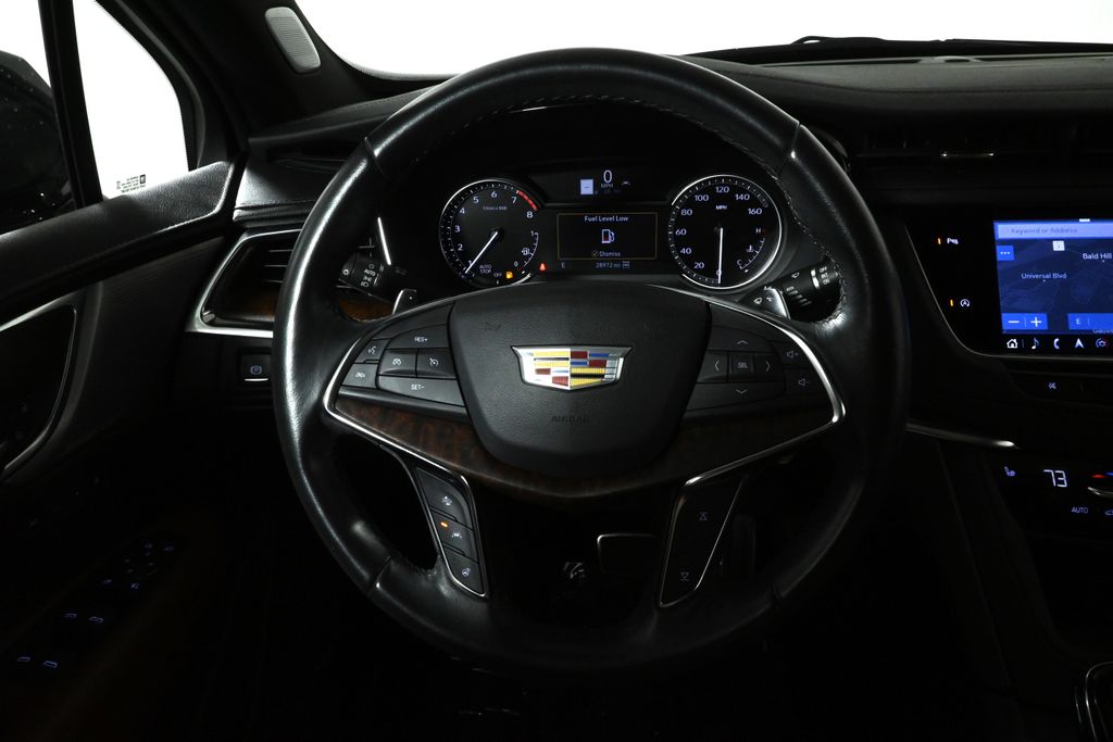 Thumbnail: 2023 Cadillac XT5 - 19