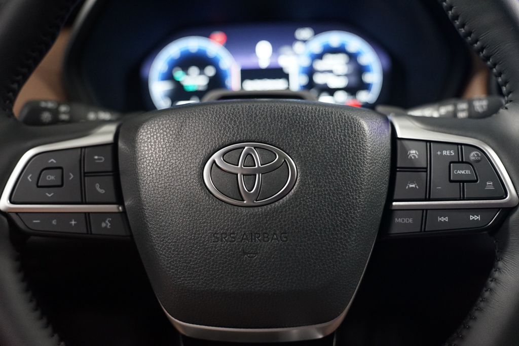 Thumbnail: 2026 Toyota Grand Highlander - 17