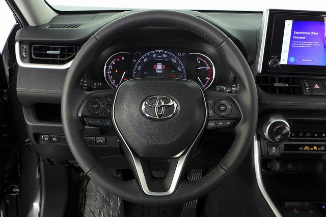 2024 Toyota RAV4 XLE Premium 27