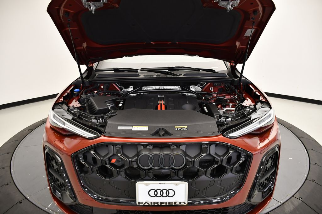 Thumbnail: 2025 Audi SQ5 - 11