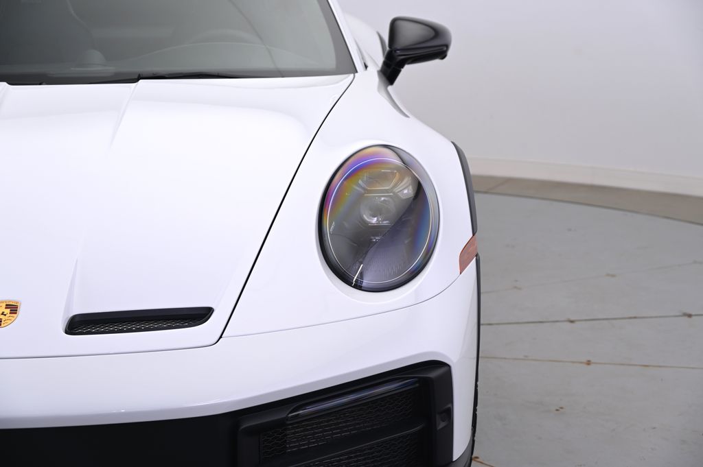 2024 Porsche 911 Carrera S 12