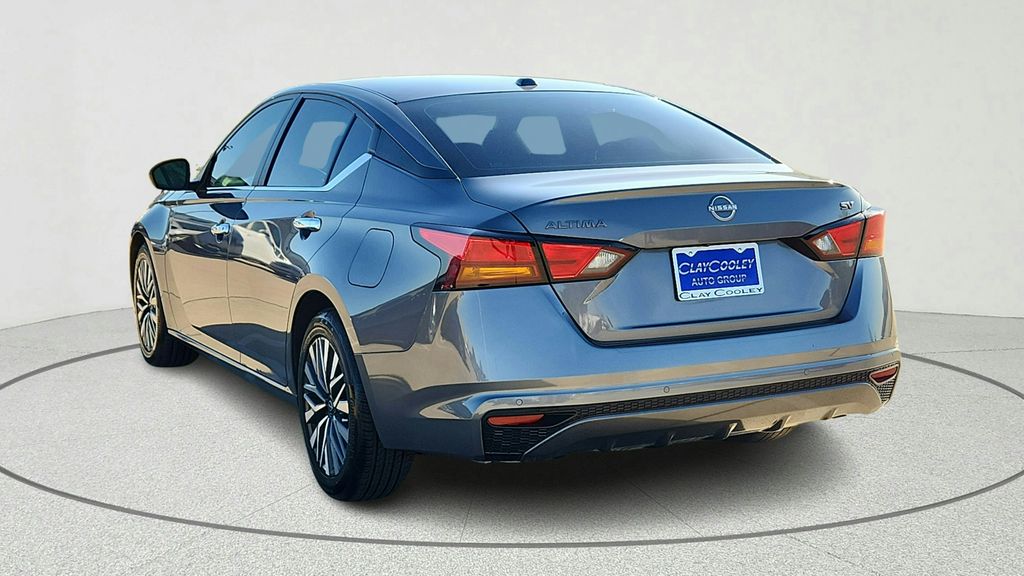 2024 Nissan Altima