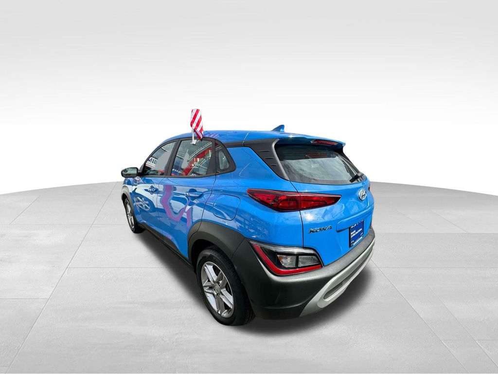 2022 Hyundai Kona SE 8