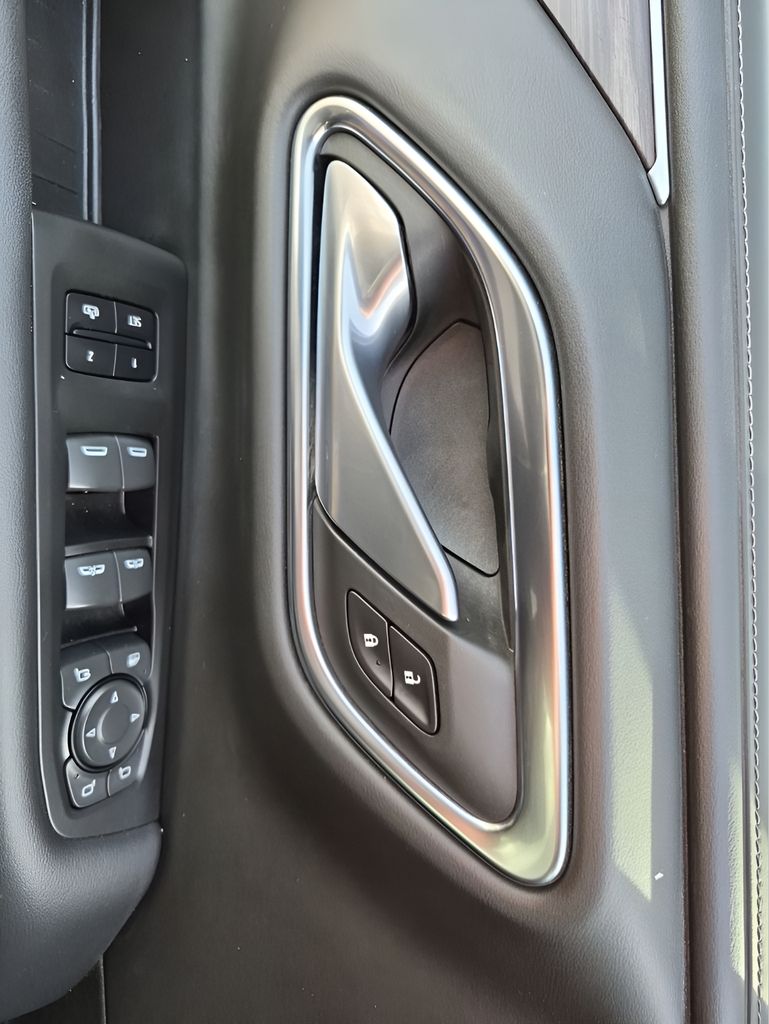 Used Car 2022 Chevrolet Tahoe  Z71 For Sale Under $50,000 In Austin, Texas