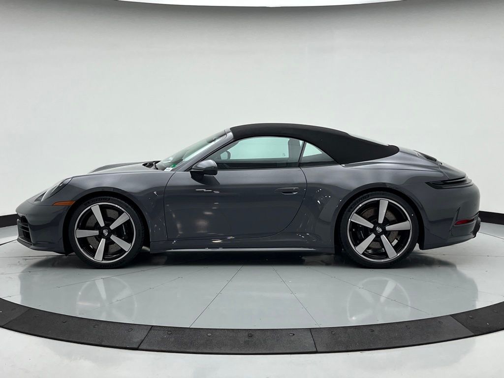 Thumbnail: 2025 Porsche 911 - 2