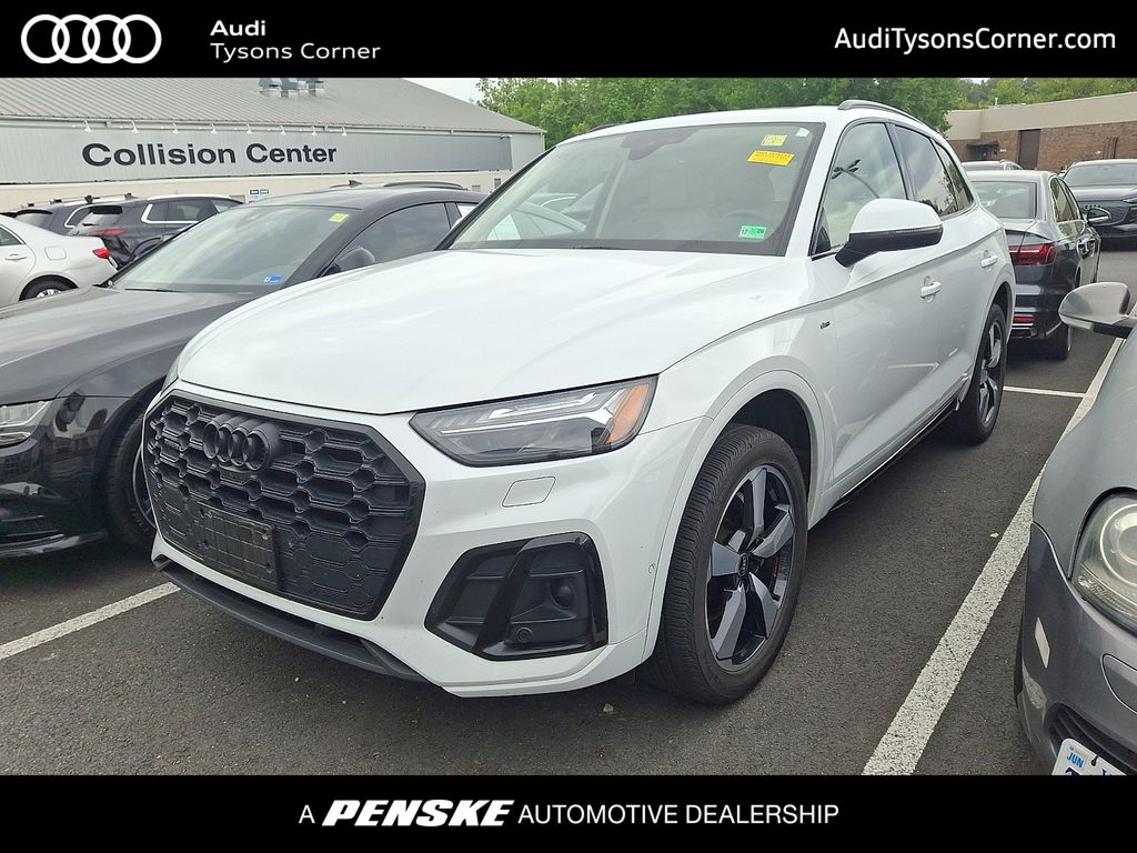 Thumbnail: 2022 Audi Q5 - 1