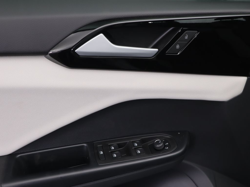 Thumbnail: 2026 Volkswagen Taos - 23