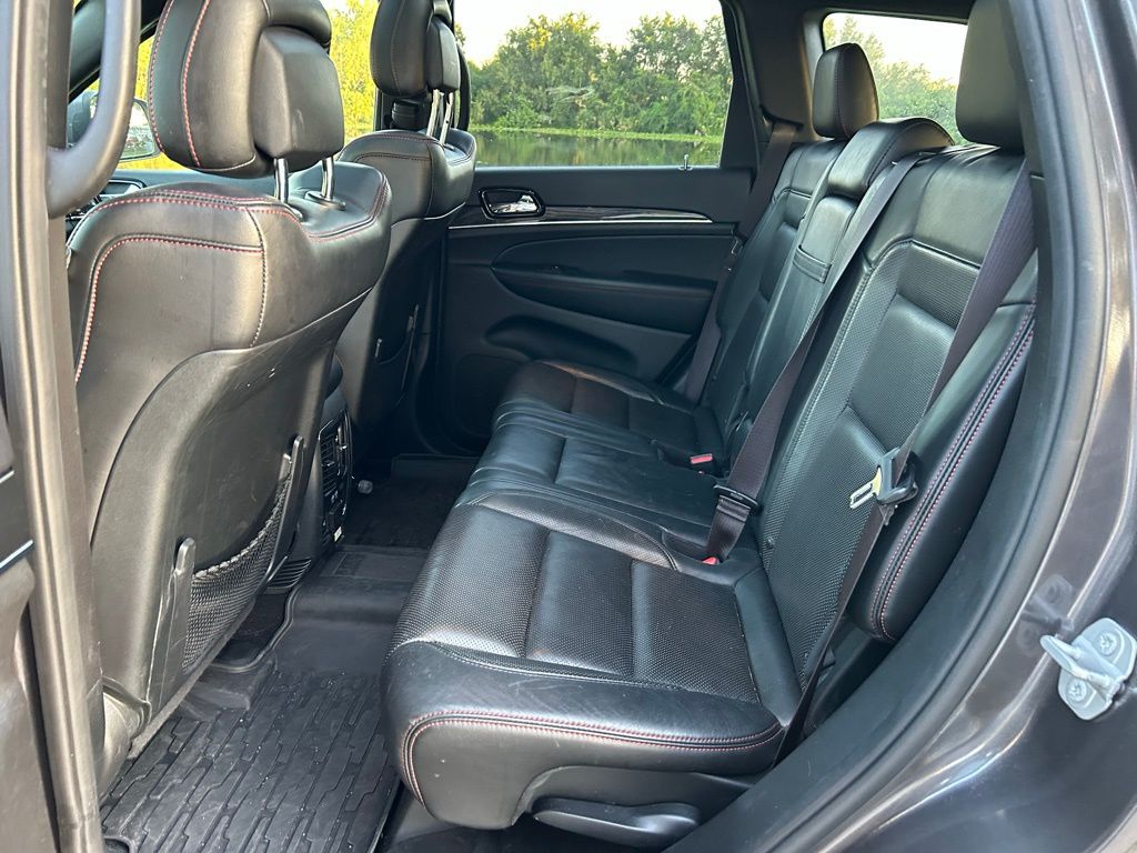 Thumbnail: 2019 Jeep Grand Cherokee - 12