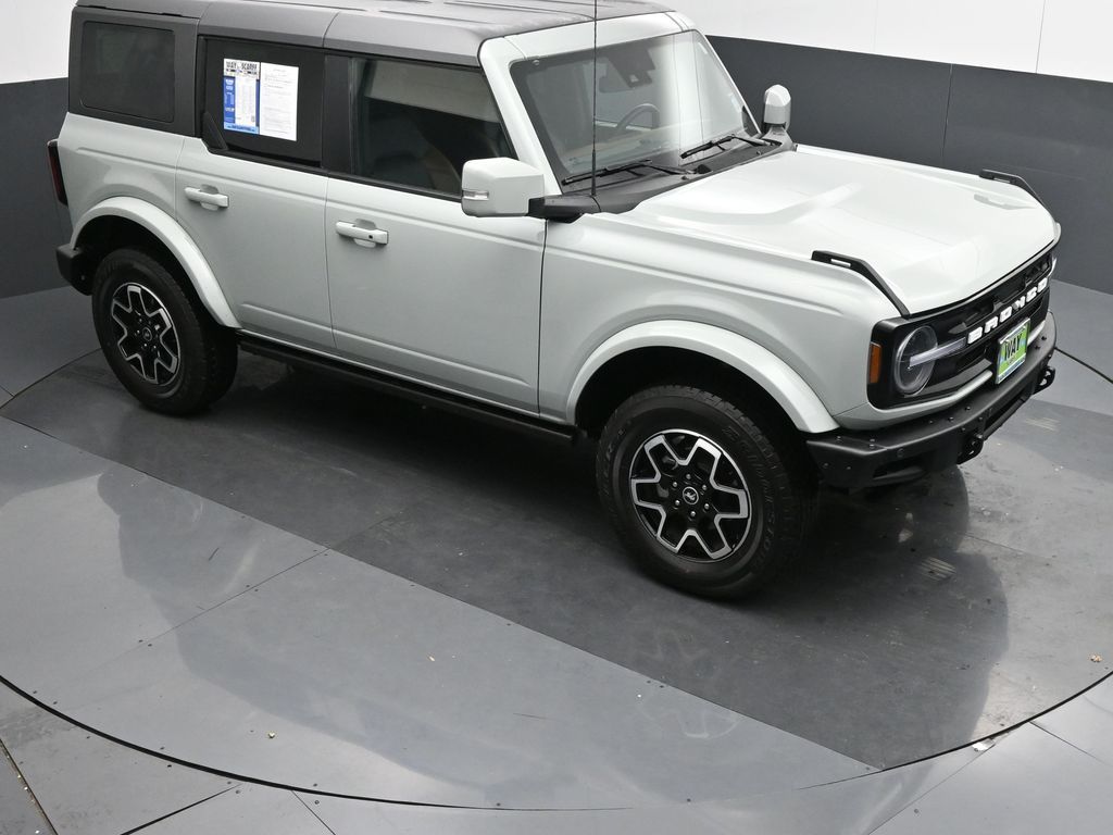 2024 Ford Bronco Outer Banks