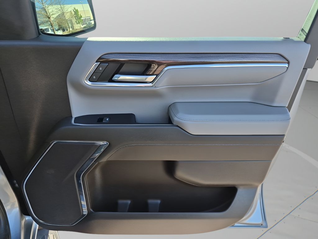 Used 2023 Gray Chevrolet RST image 13