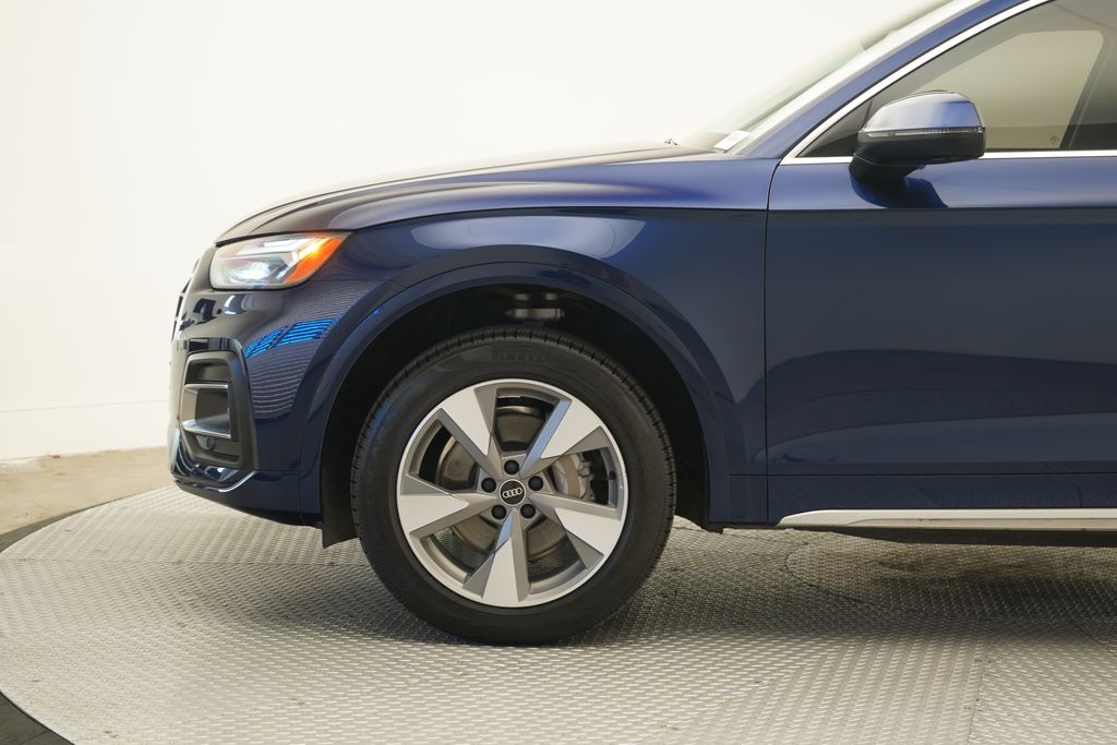 Thumbnail: 2023 Audi Q5 - 2
