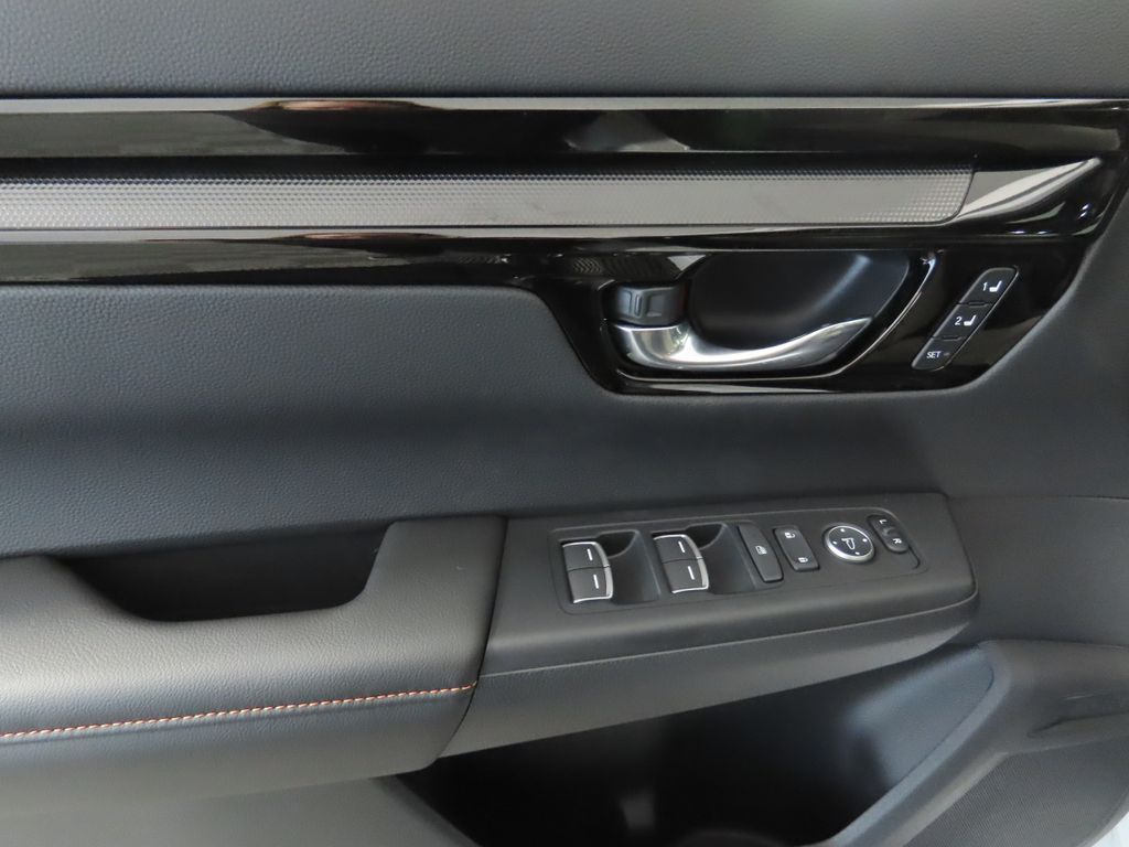 2025 Honda CR-V Sport Touring 24