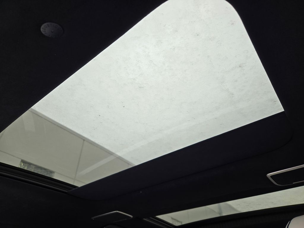 Thumbnail: 2025 Genesis GV80 - 16