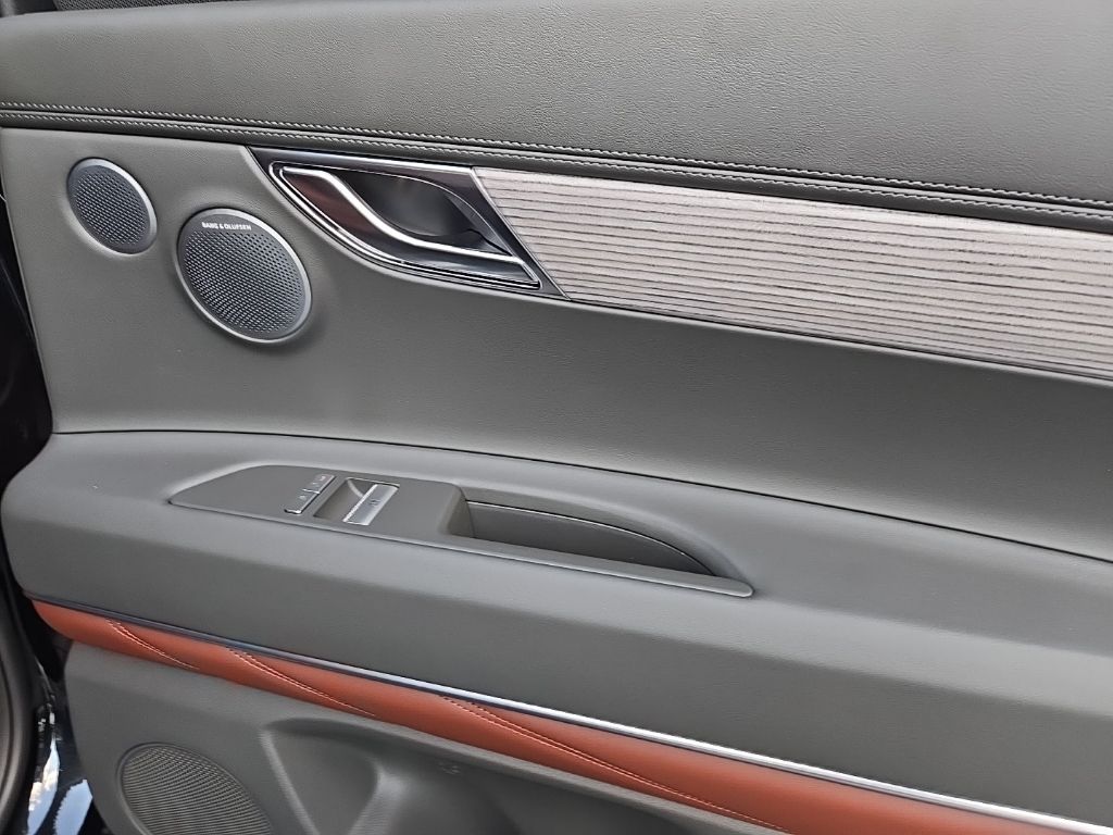 Thumbnail: 2026 Genesis GV80 - 24