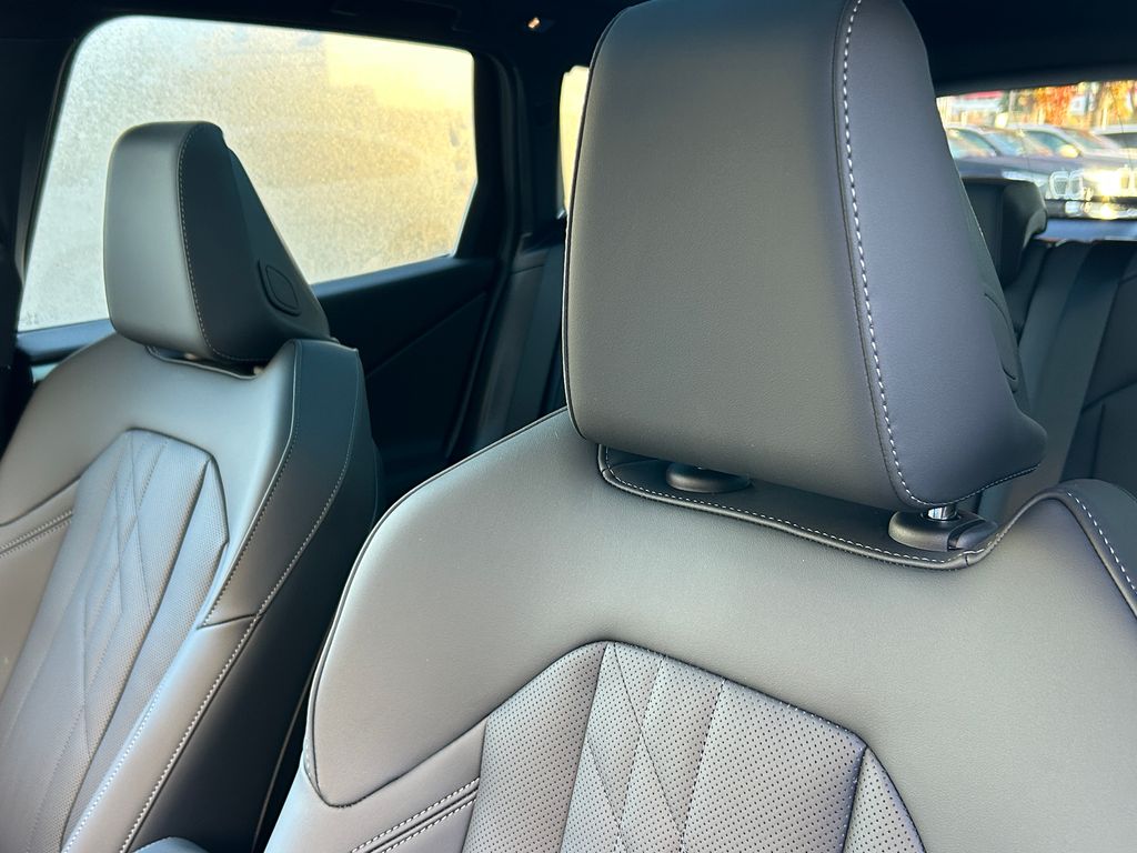 Thumbnail: 2026 BMW X3 - 14