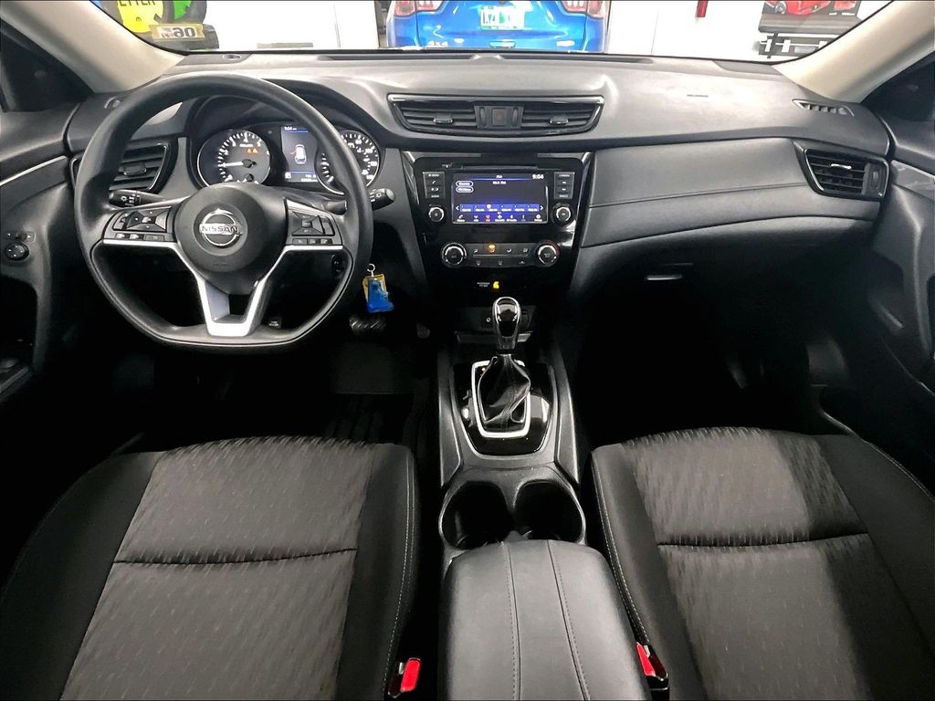 2019 Nissan Rogue — photo 21