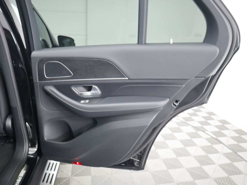 Thumbnail: 2026 Mercedes-Benz GLE - 29